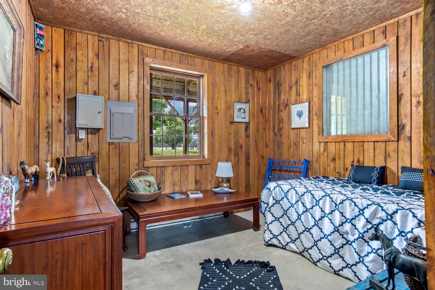 LANDS END - Residential