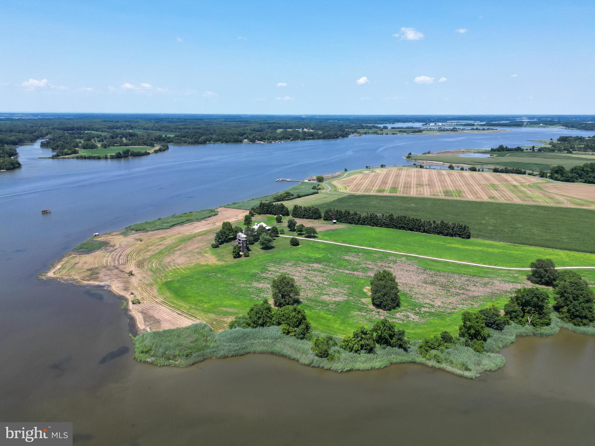 LANDS END - Residential