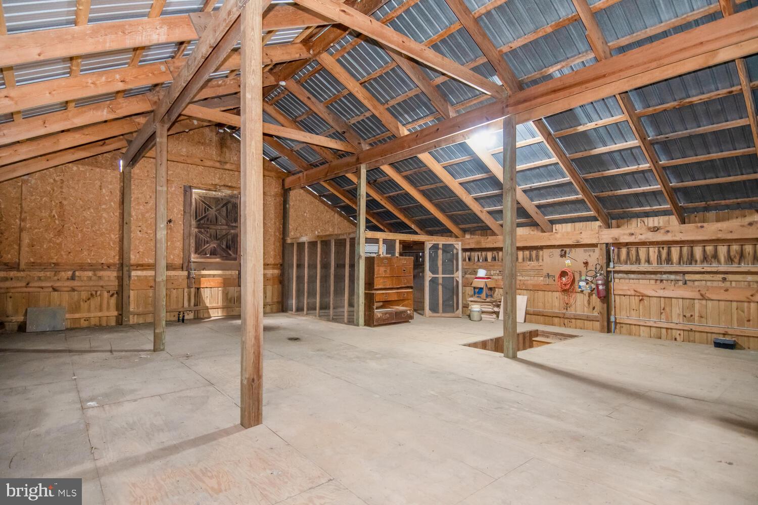 LANDS END - Residential