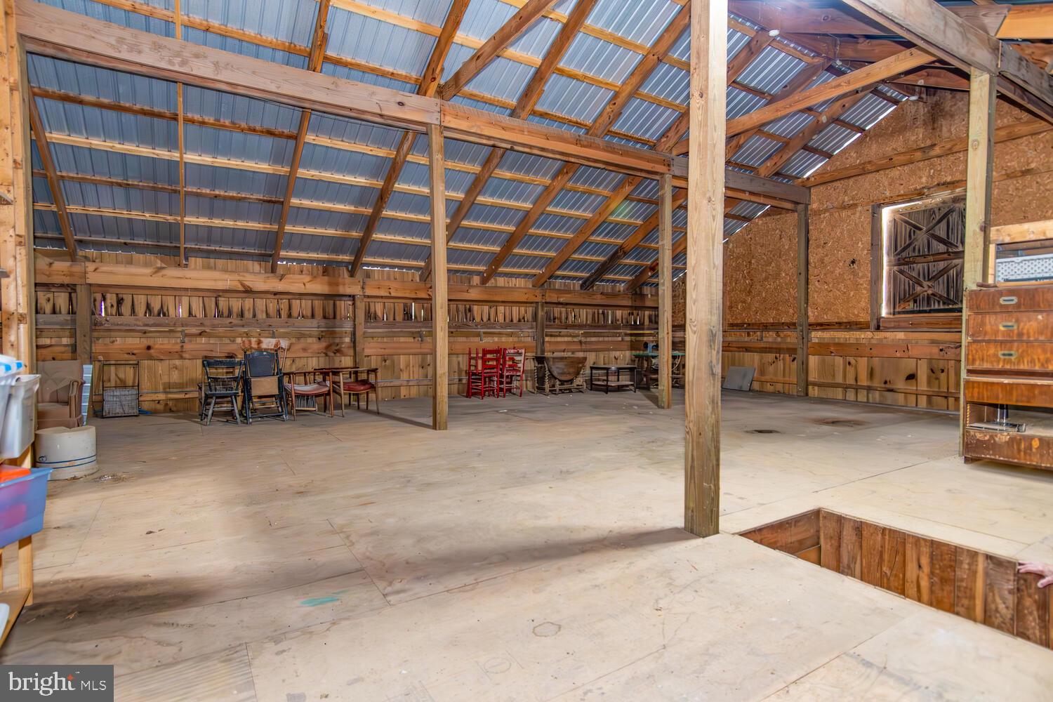 LANDS END - Residential