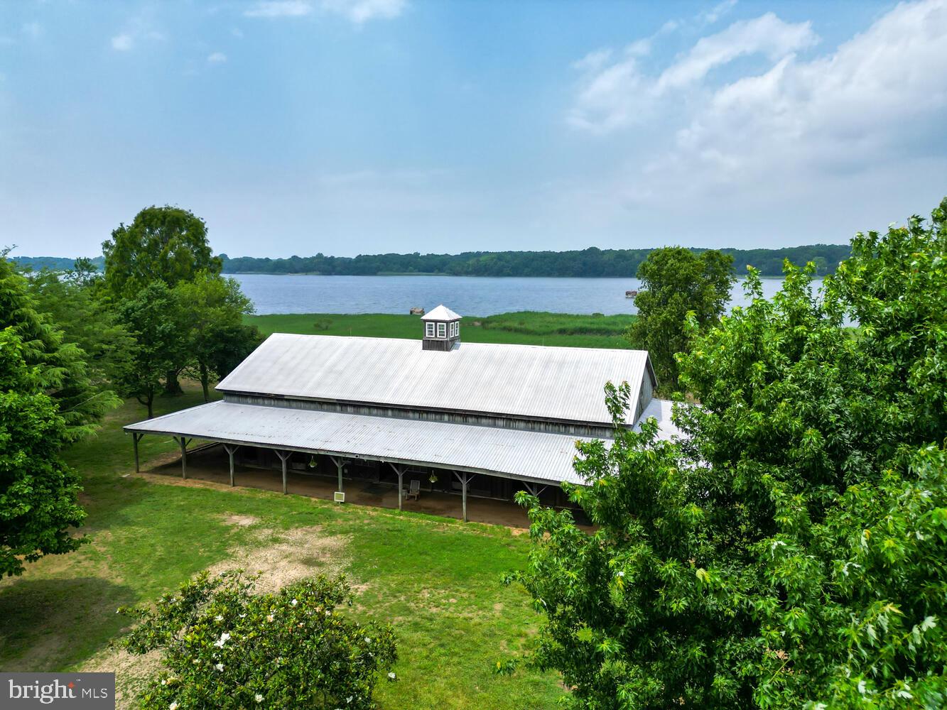 LANDS END - Residential