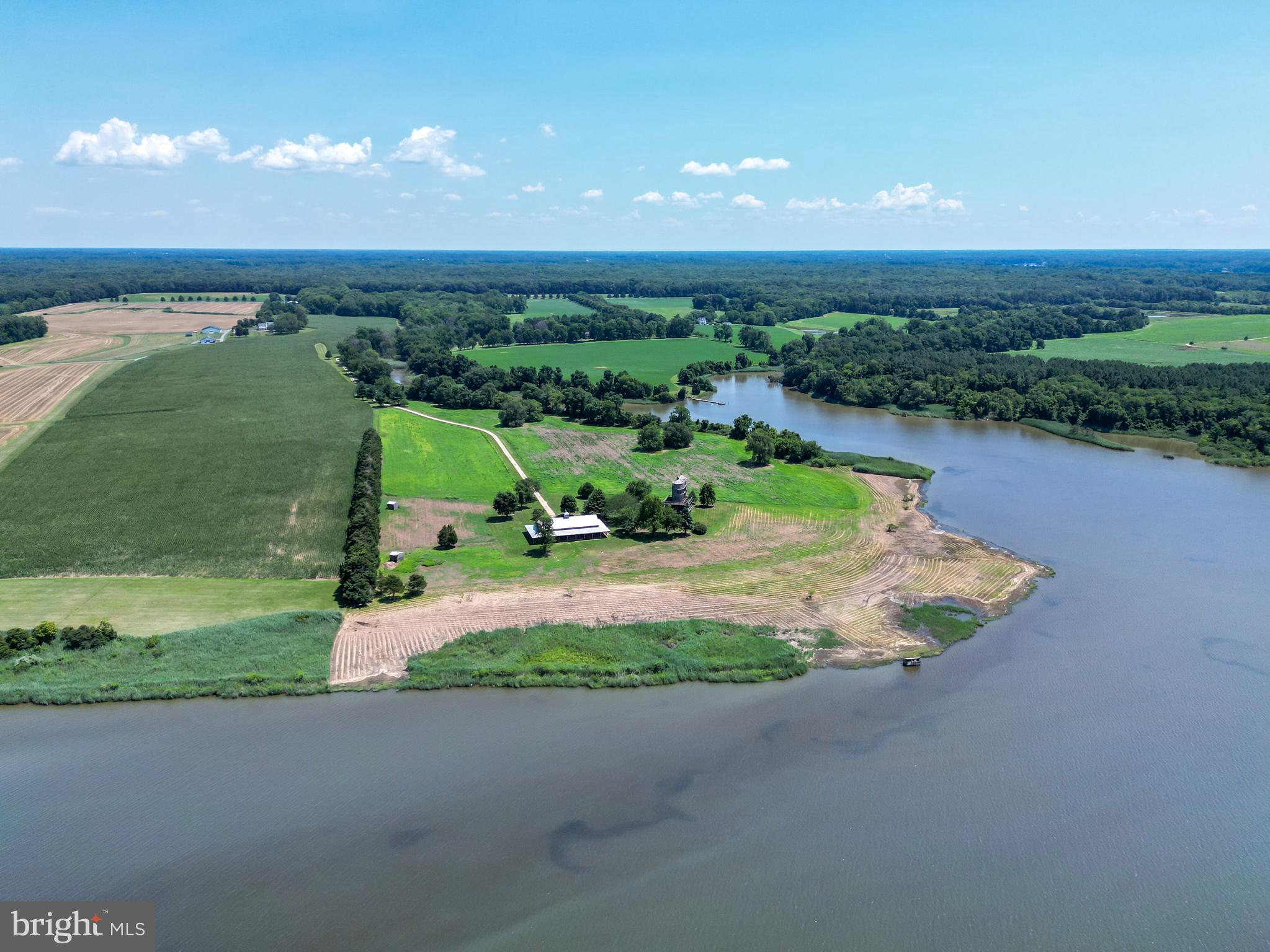 LANDS END - Residential