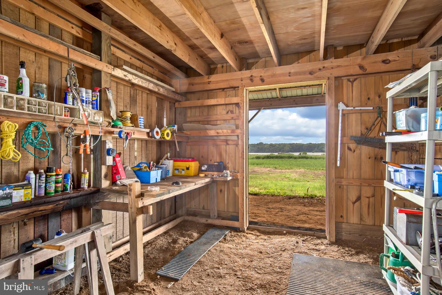 LANDS END - Residential