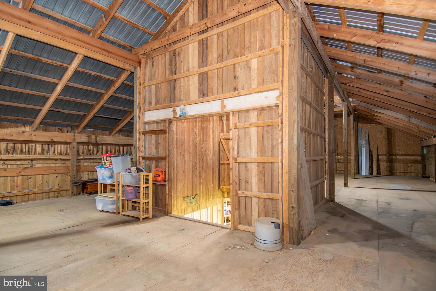 LANDS END - Residential