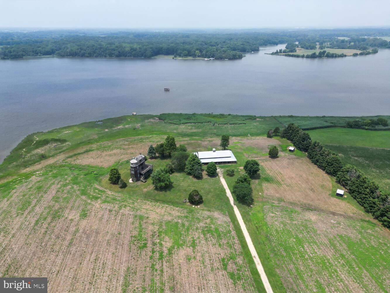 LANDS END - Residential