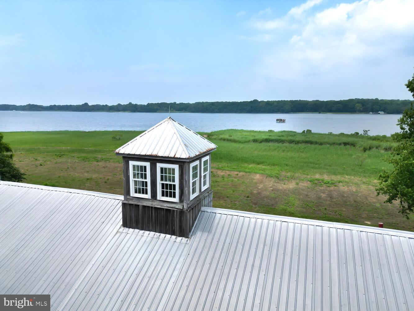 LANDS END - Residential