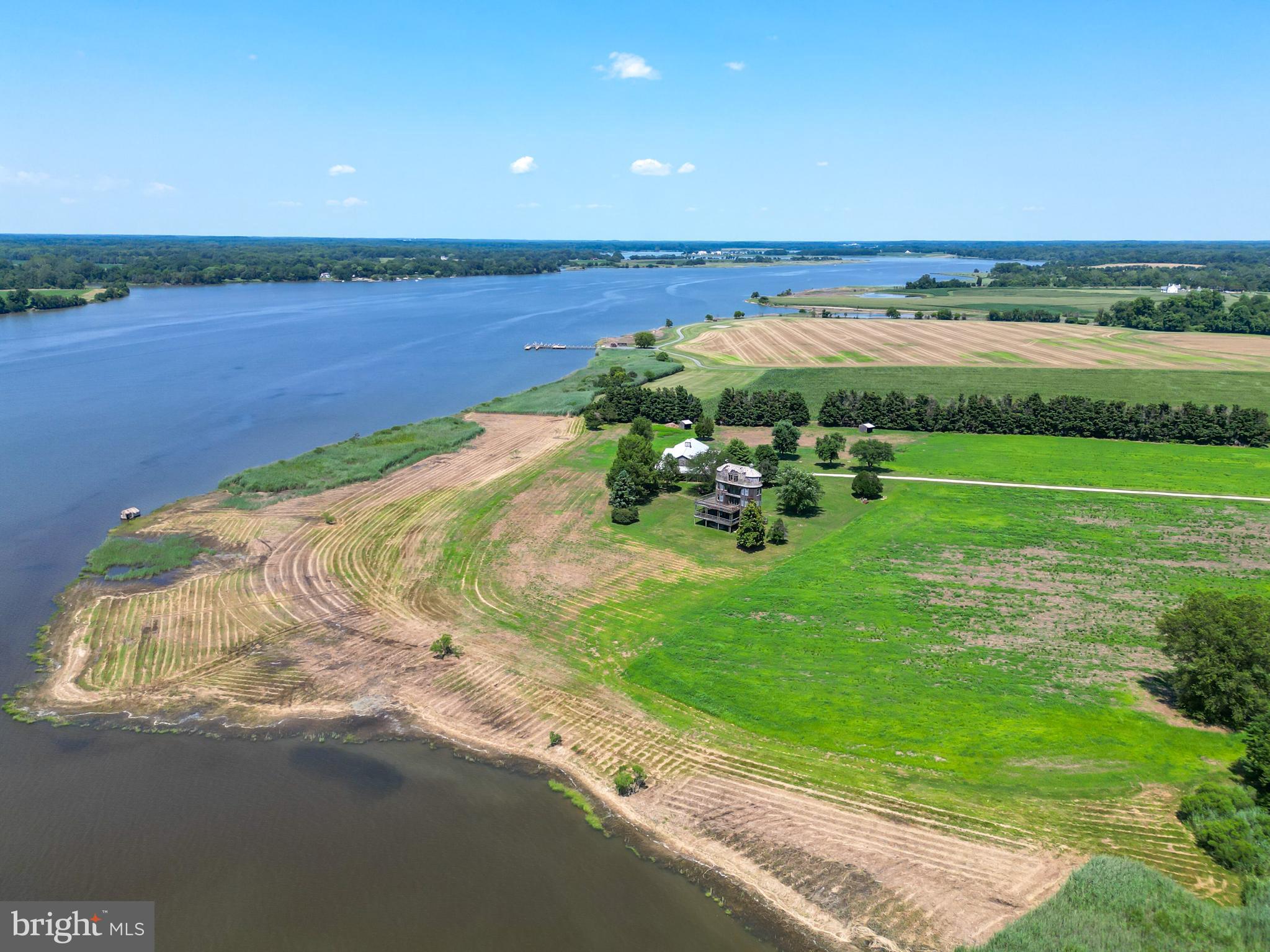 LANDS END - Residential