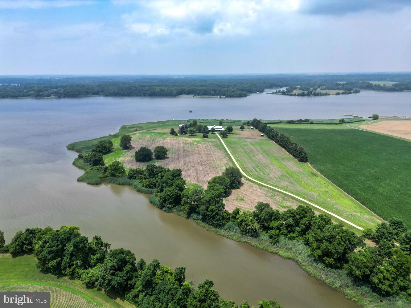 LANDS END - Residential