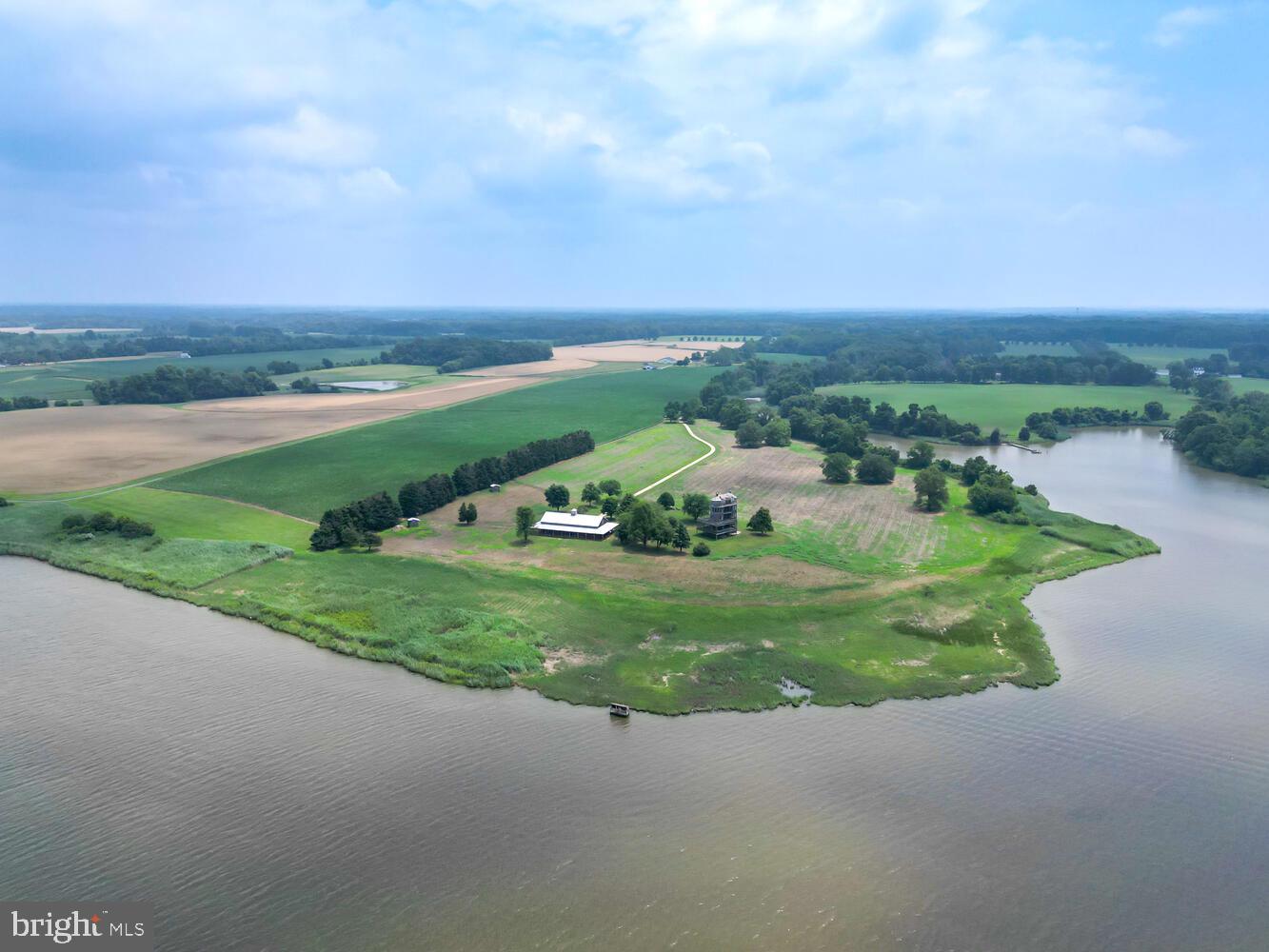 LANDS END - Residential