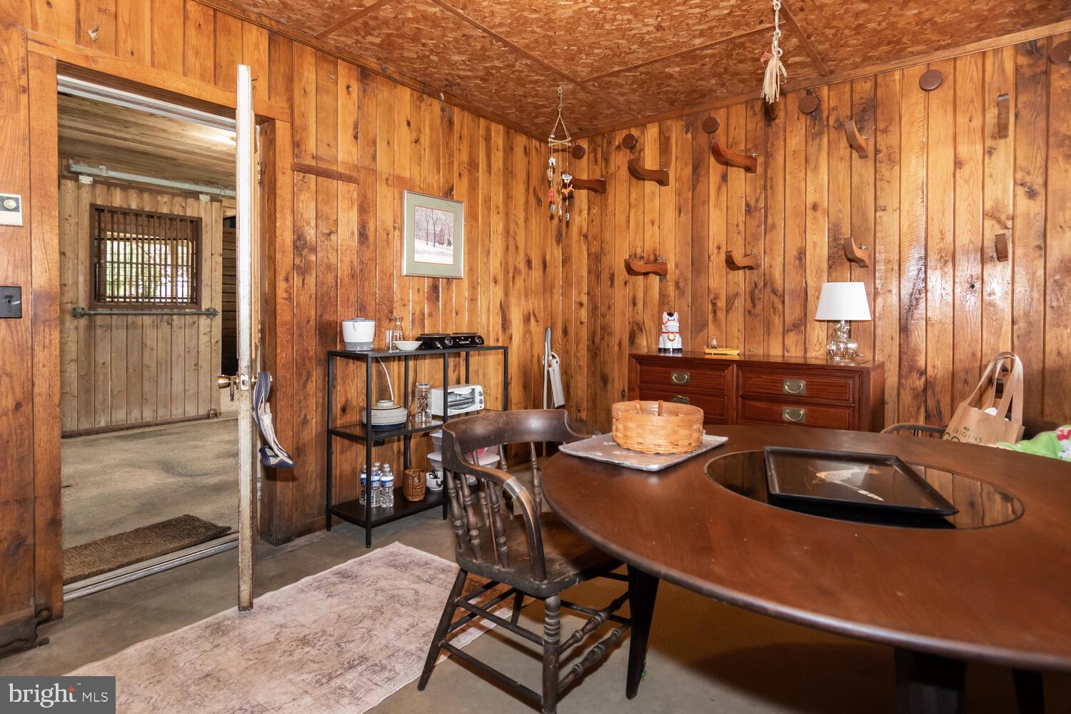 LANDS END - Residential