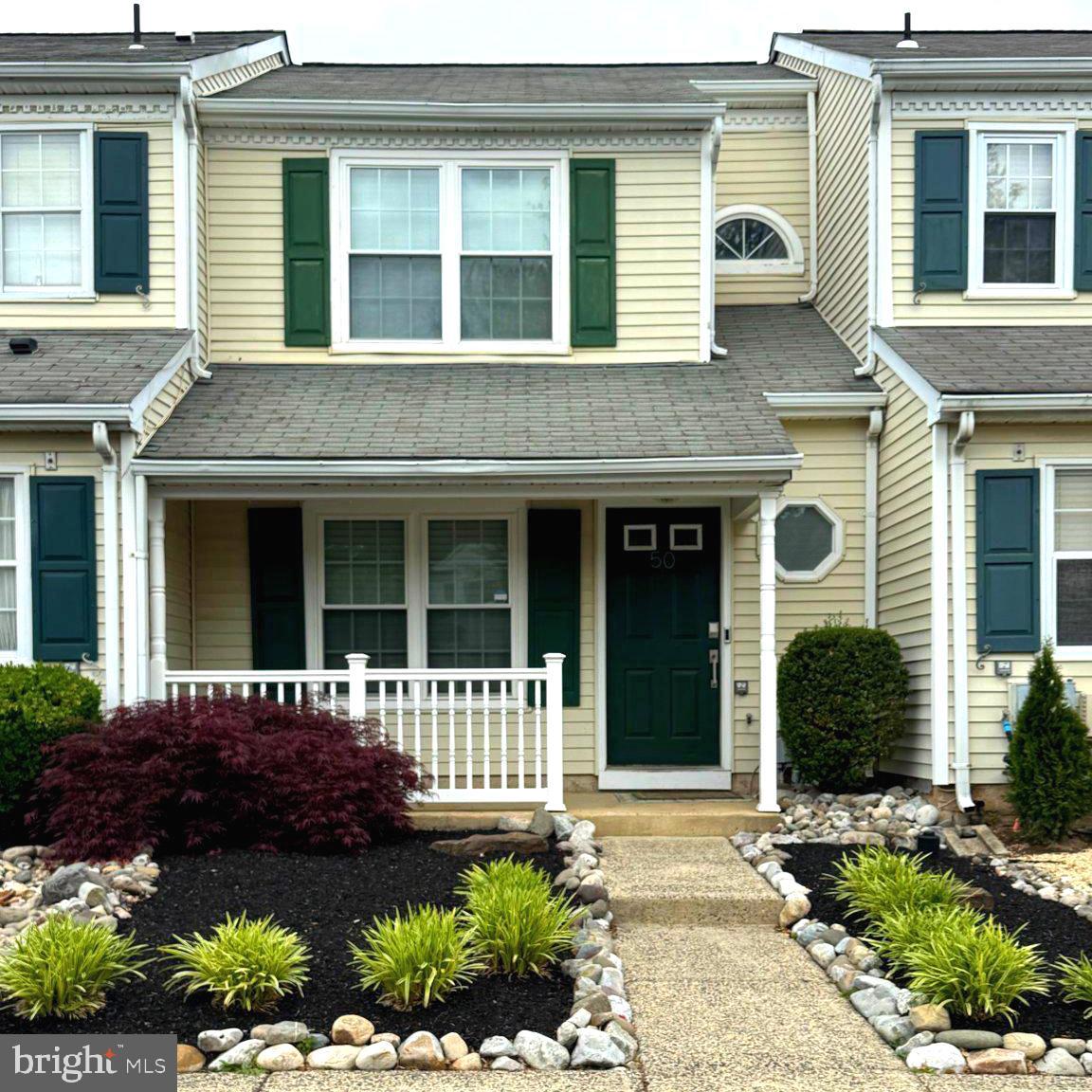 VILLAGE SHIRES - Residential