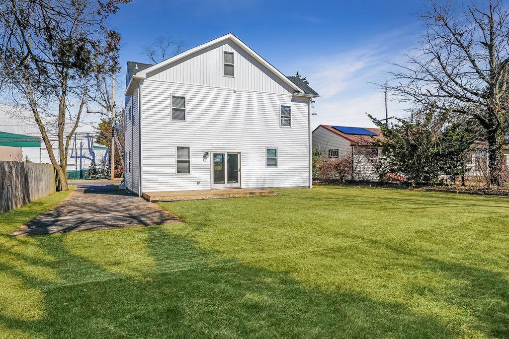 925 UNION LANDING