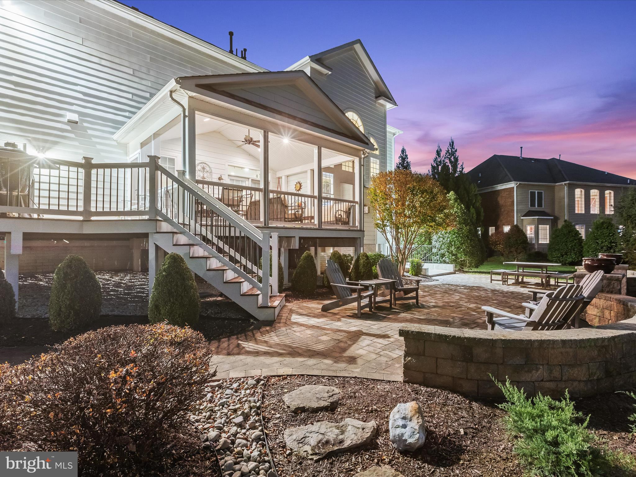 RIVERWOOD - Residential