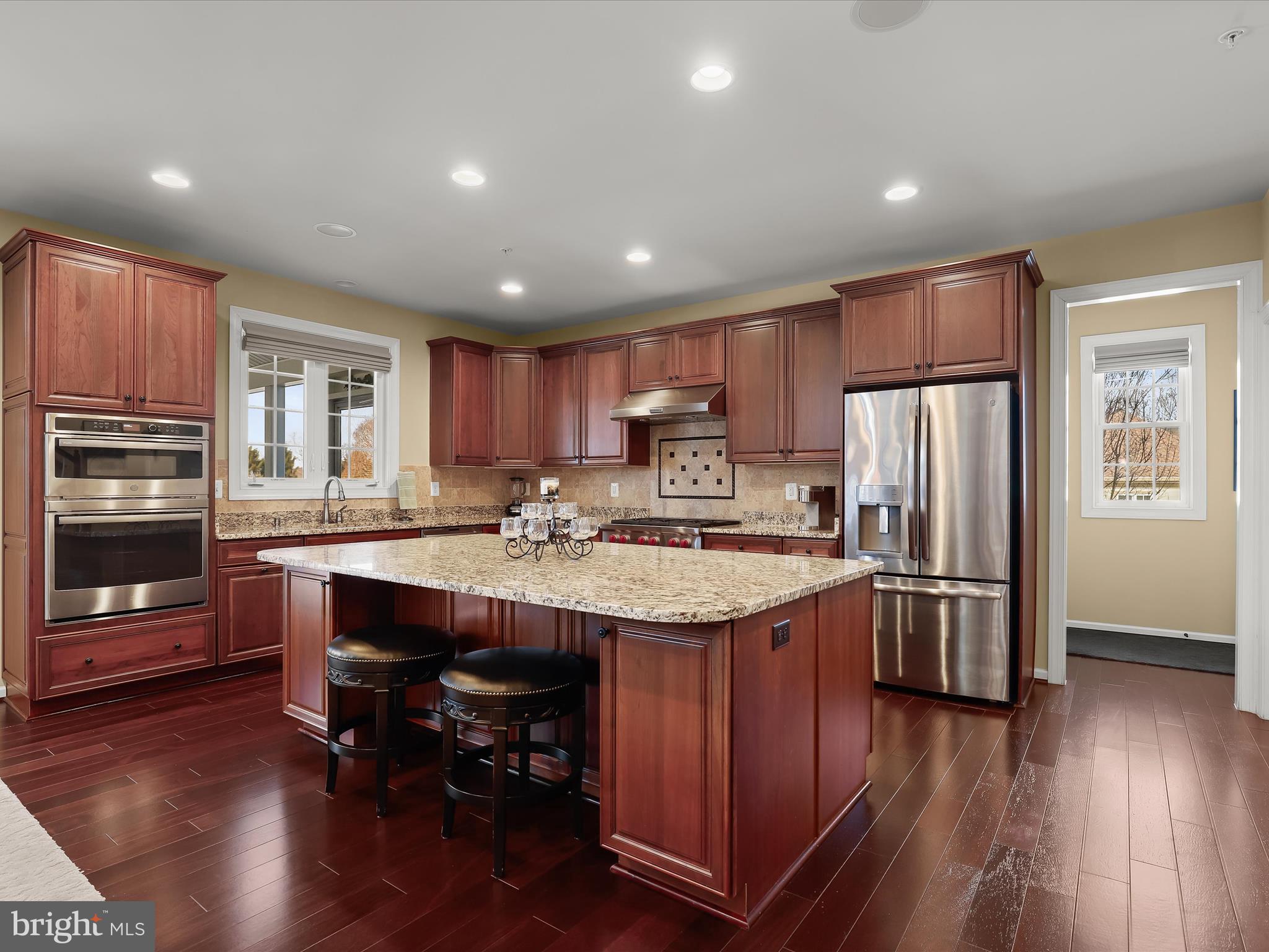 RIVERWOOD - Residential