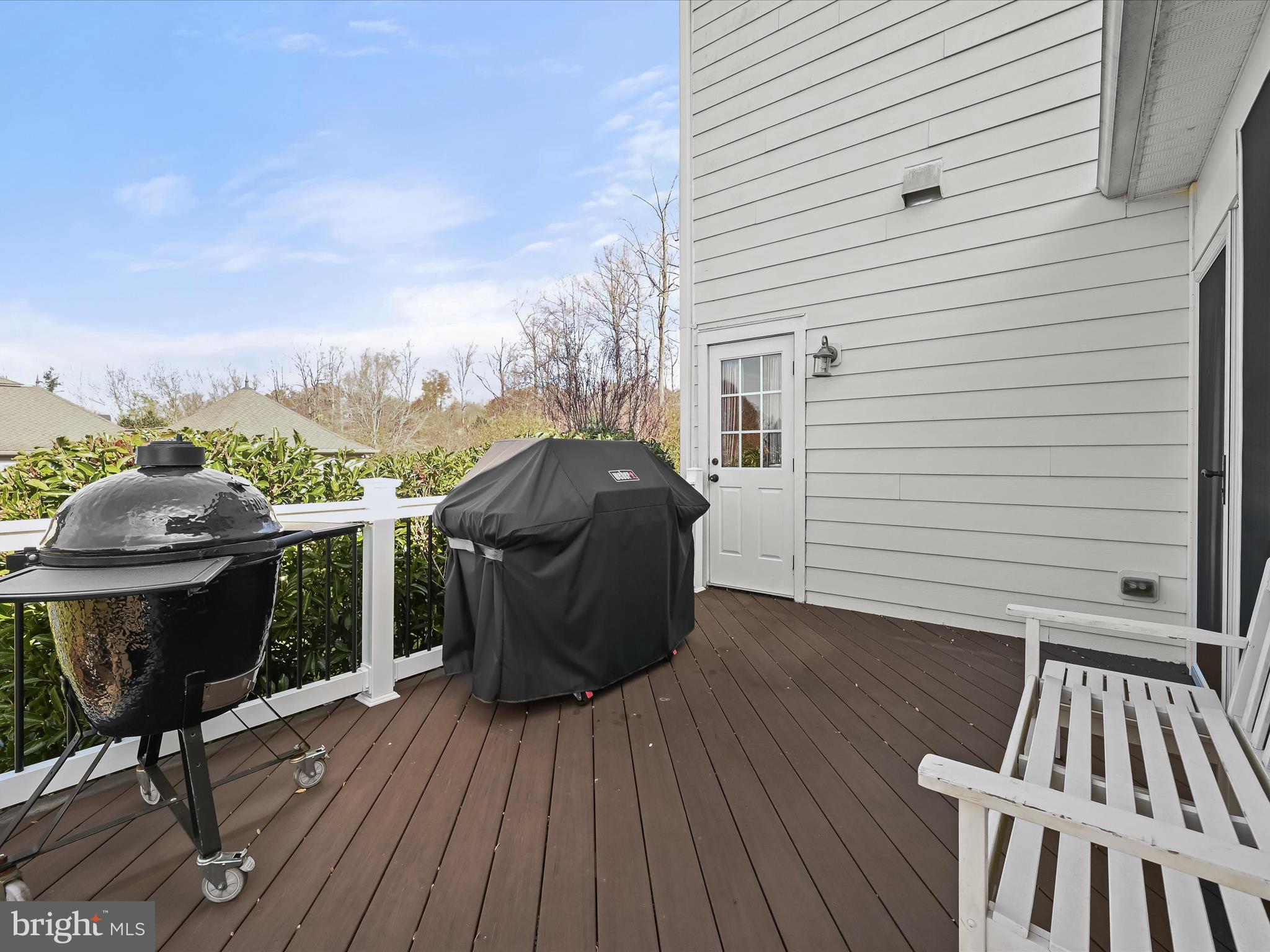 RIVERWOOD - Residential