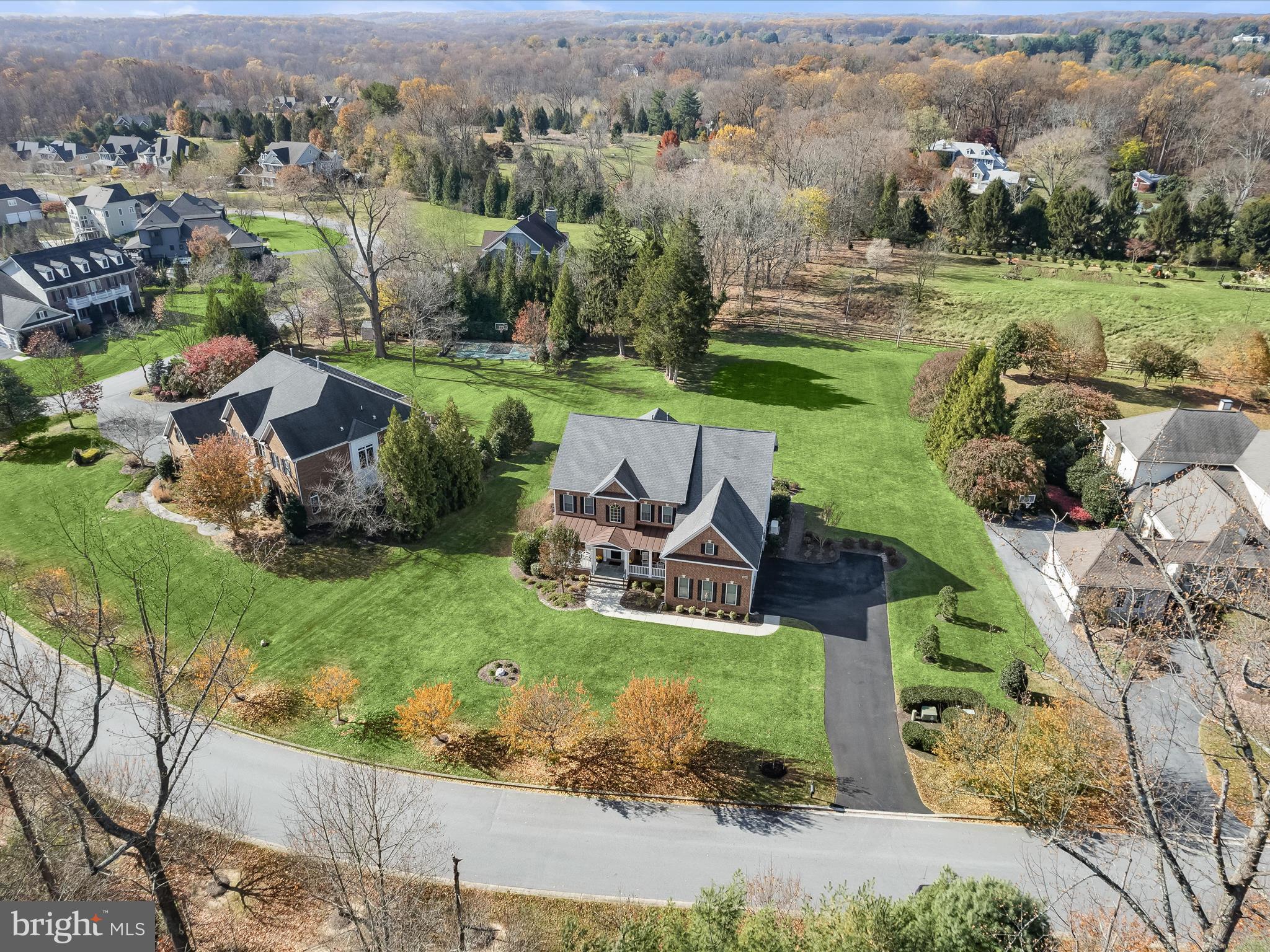 RIVERWOOD - Residential