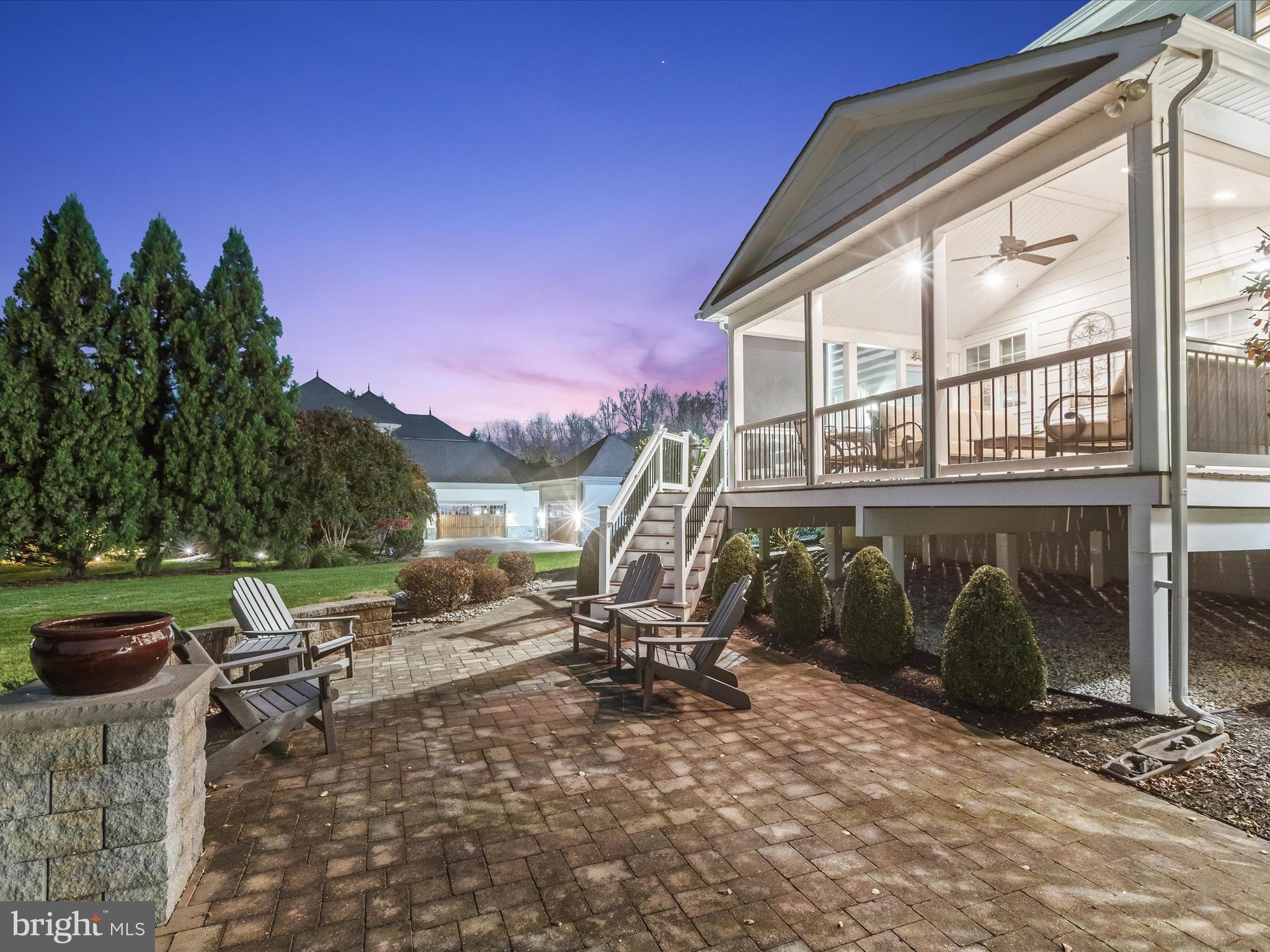 RIVERWOOD - Residential