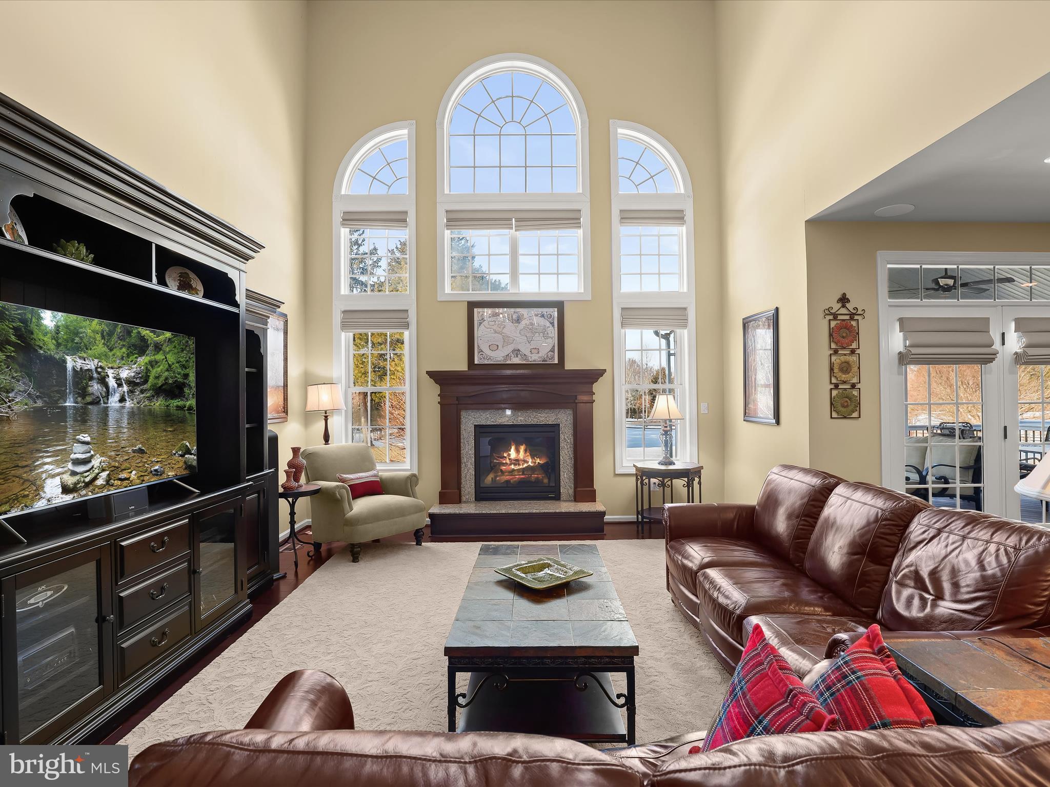 RIVERWOOD - Residential