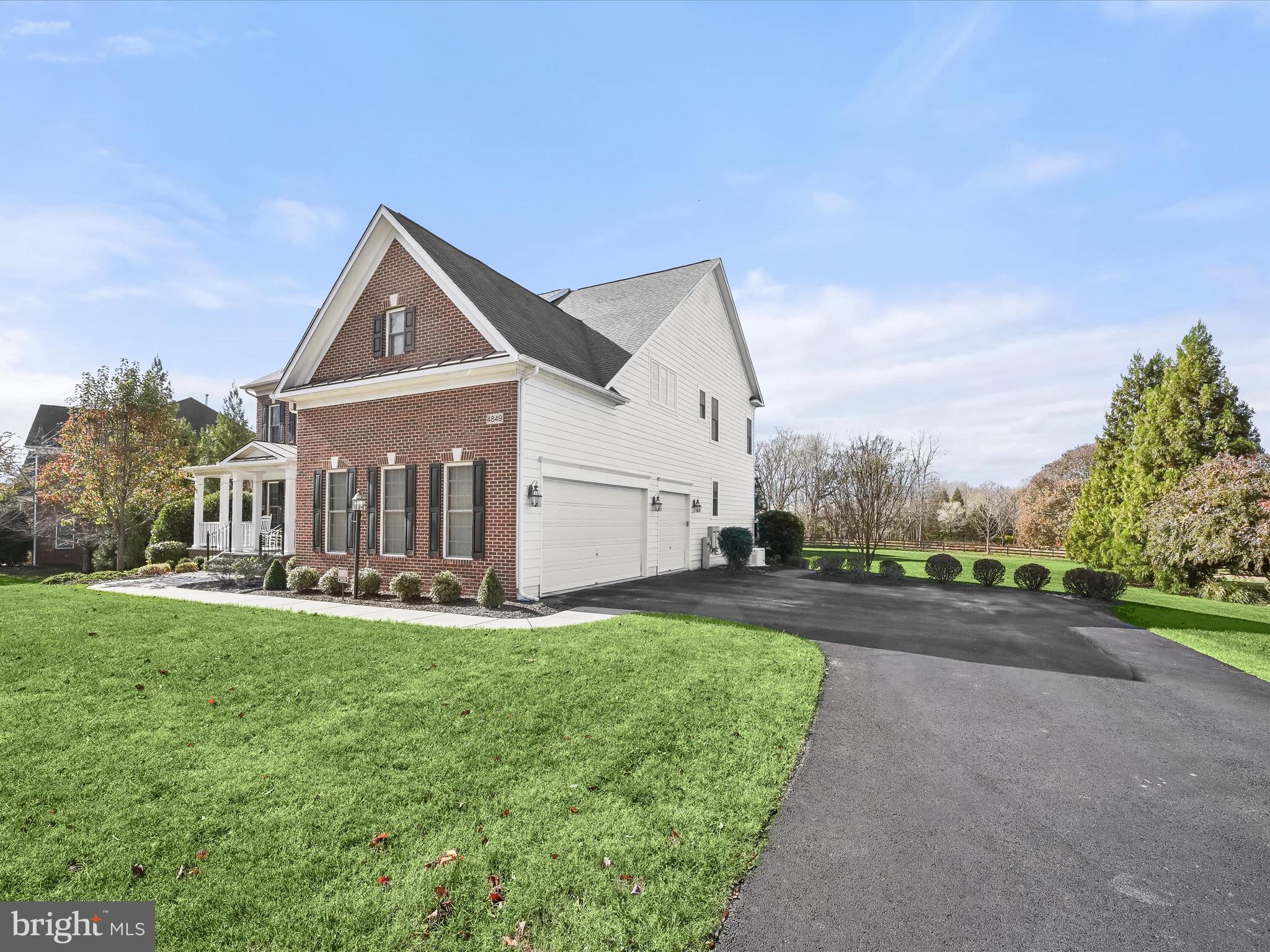 RIVERWOOD - Residential