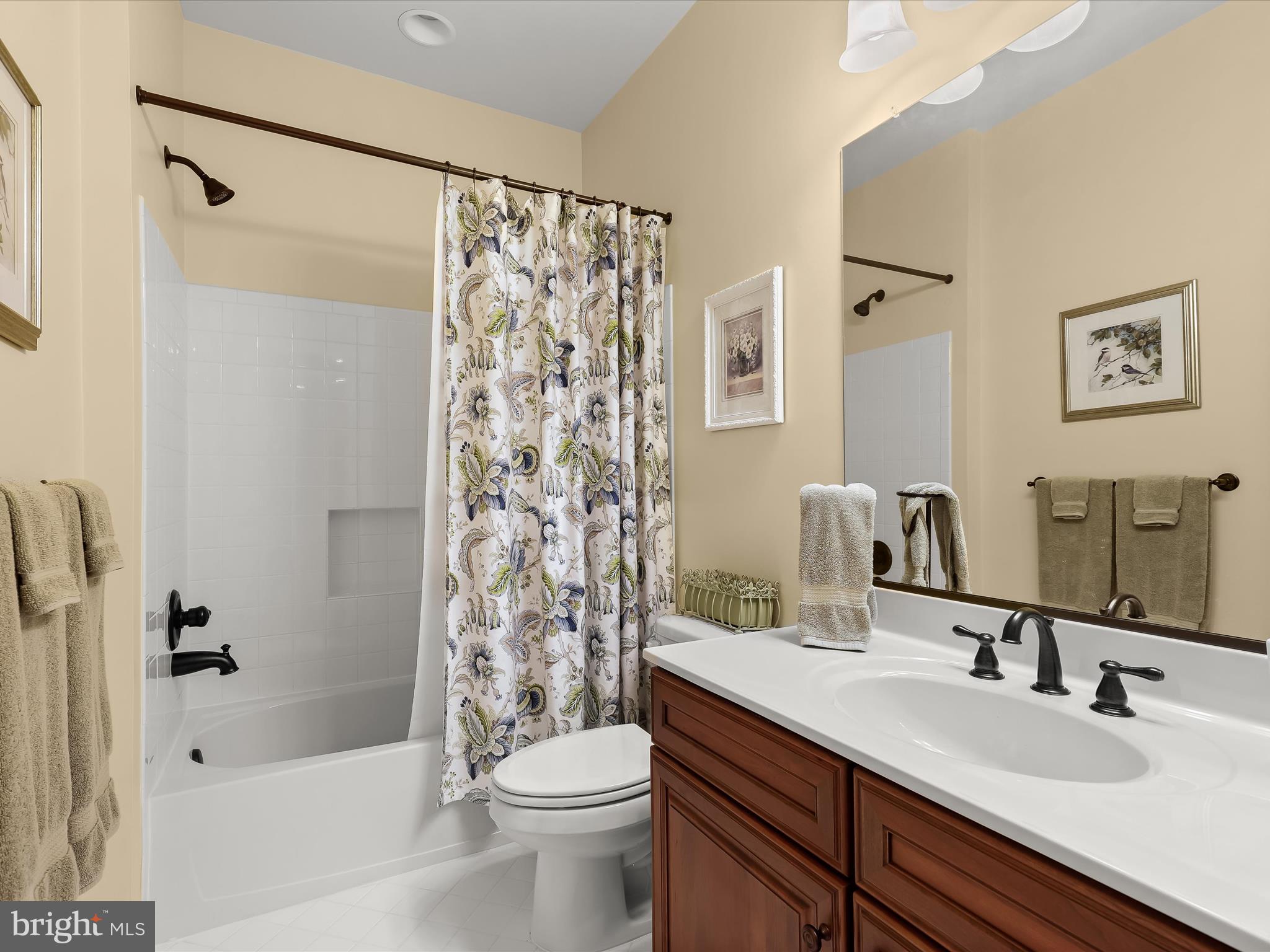 RIVERWOOD - Residential