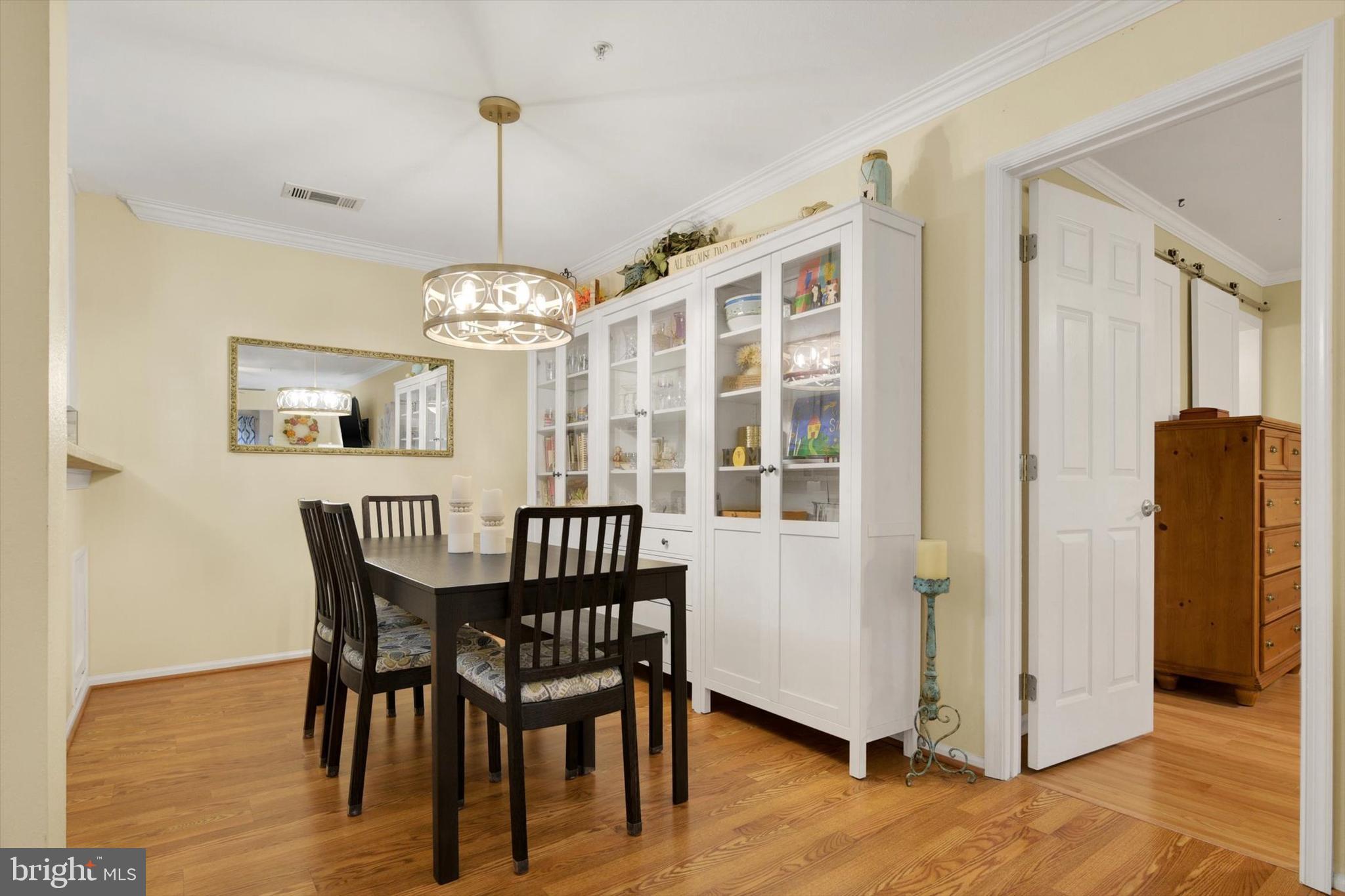 ENGLISH COUNTRY MANOR - Residential