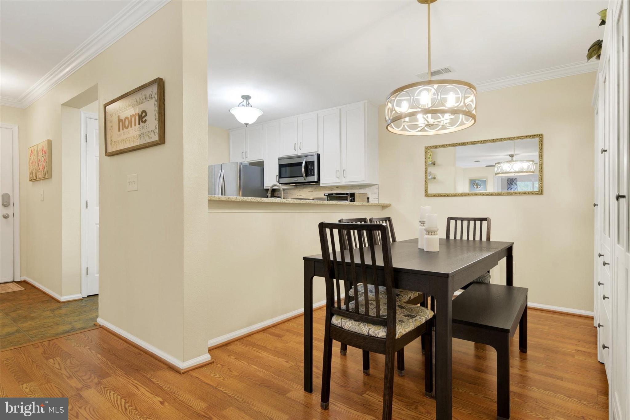 ENGLISH COUNTRY MANOR - Residential