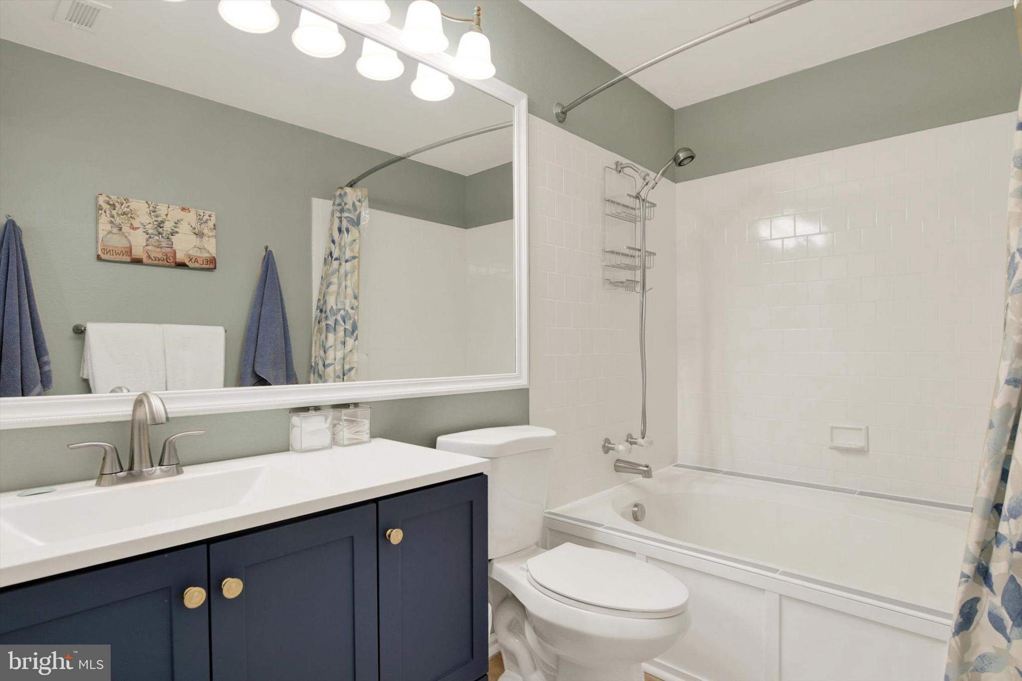 ENGLISH COUNTRY MANOR - Residential