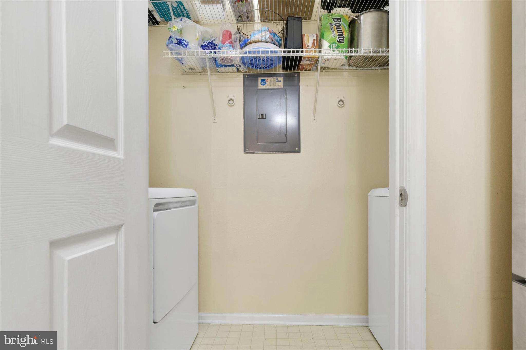 ENGLISH COUNTRY MANOR - Residential