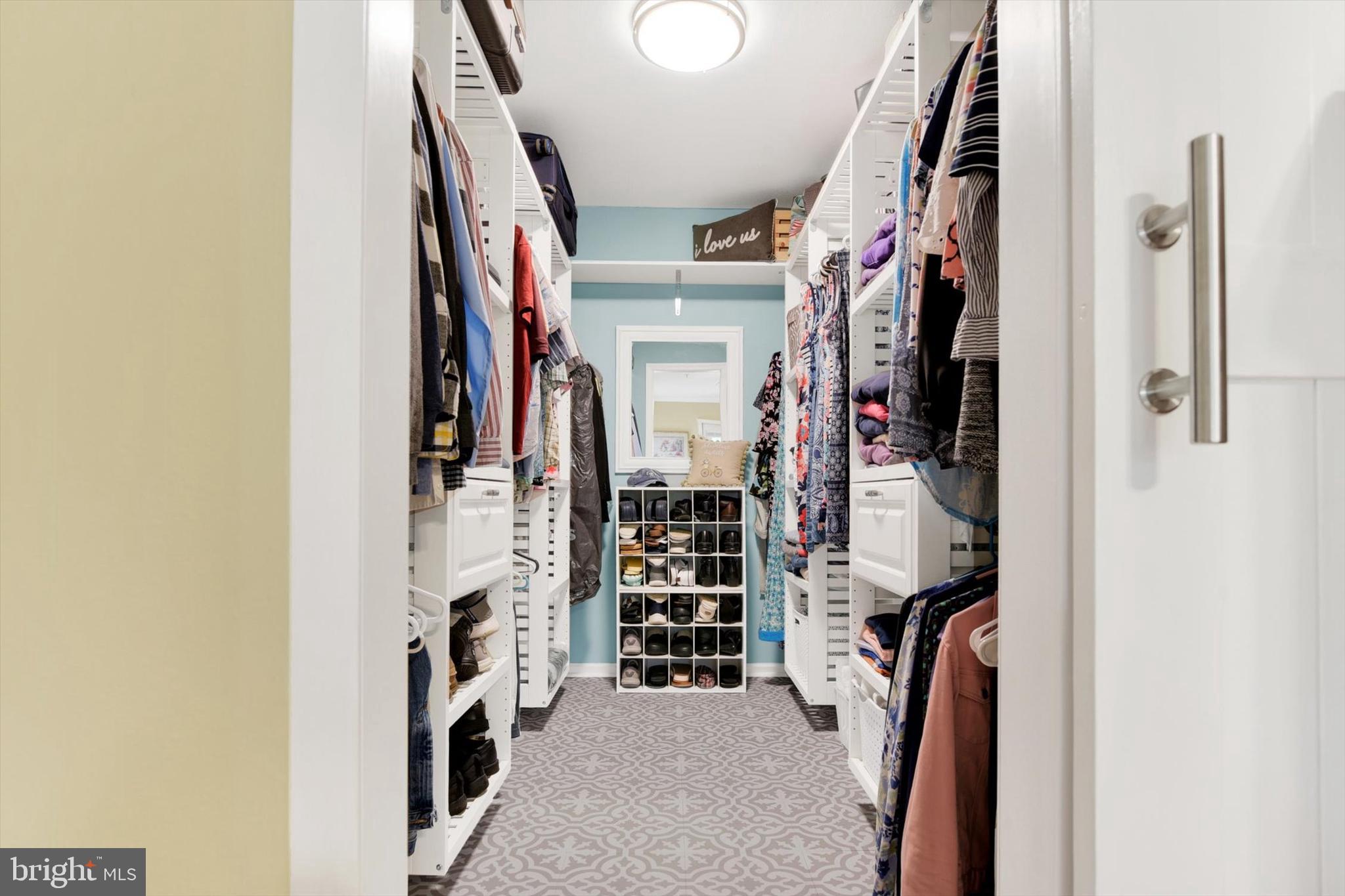 ENGLISH COUNTRY MANOR - Residential