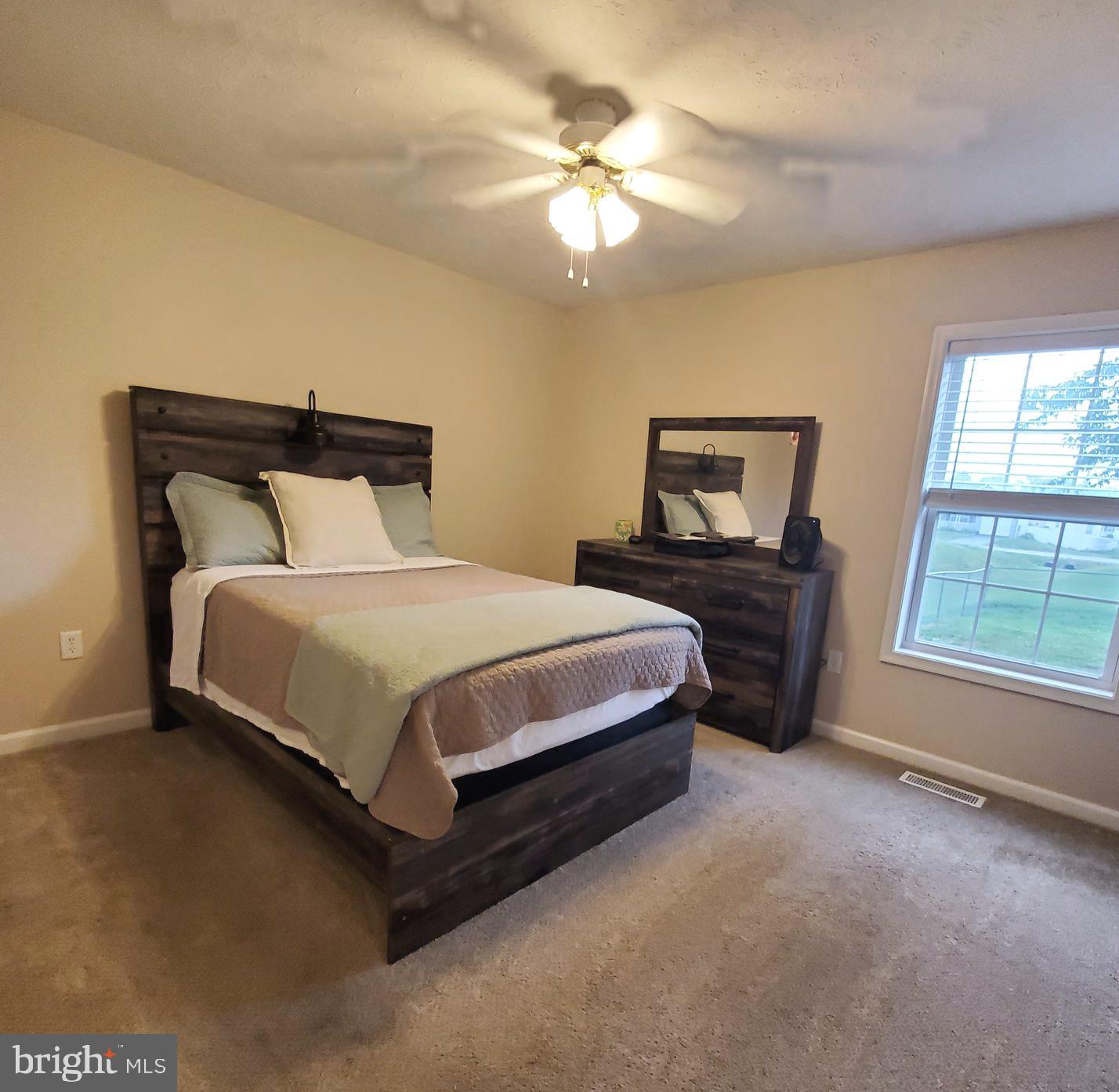 RIDGEFIELD - Residential