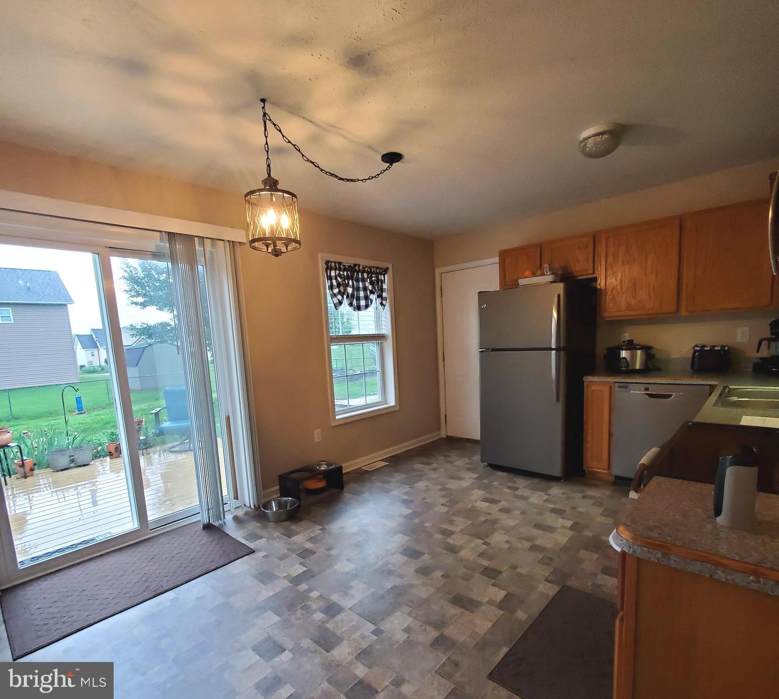 RIDGEFIELD - Residential