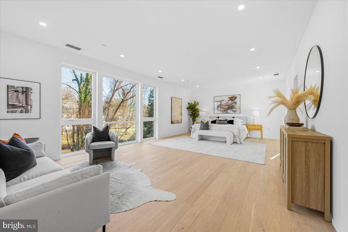 FLINT HILL - Residential