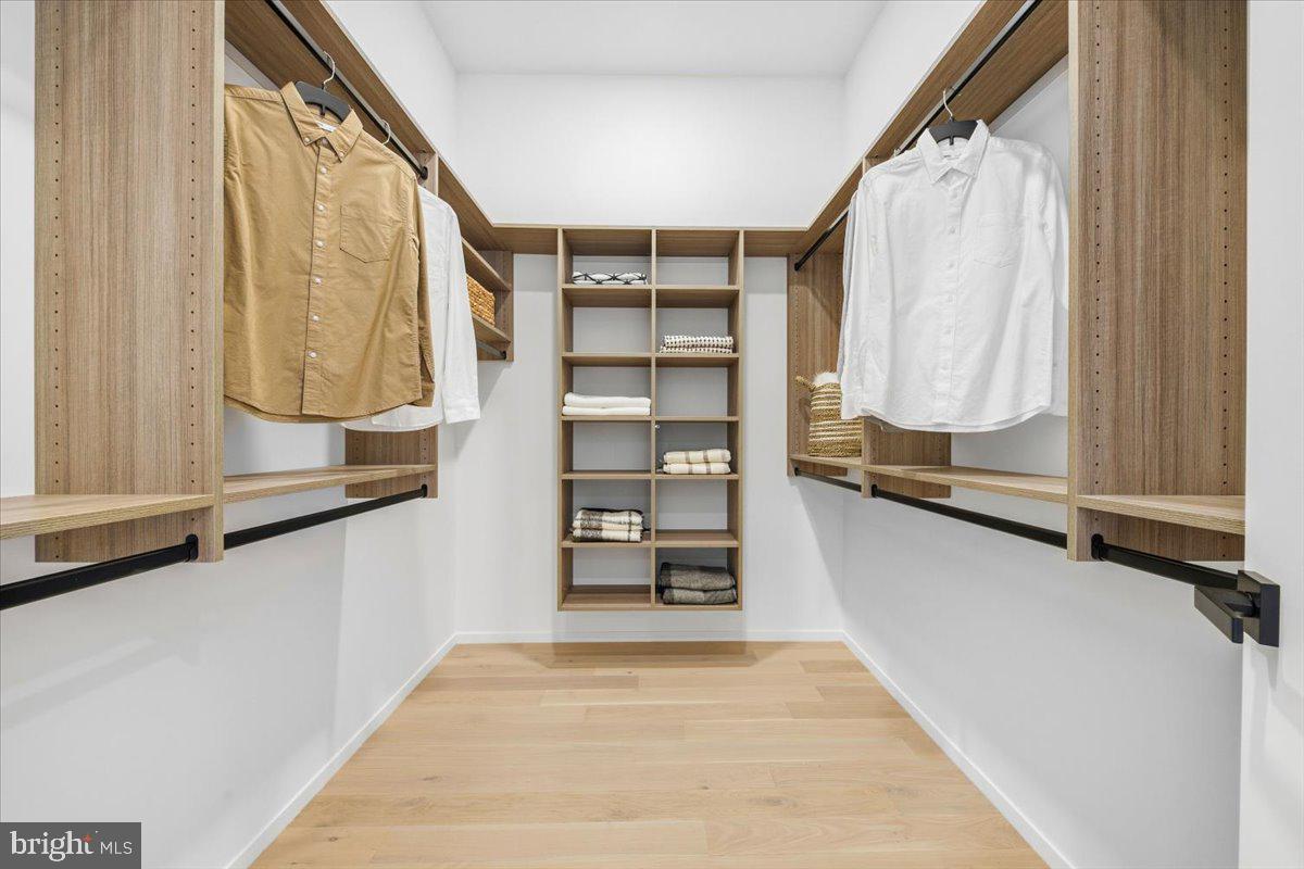 FLINT HILL - Residential