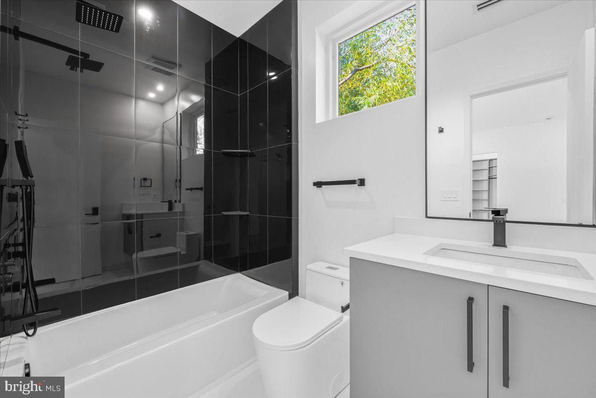 FLINT HILL - Residential