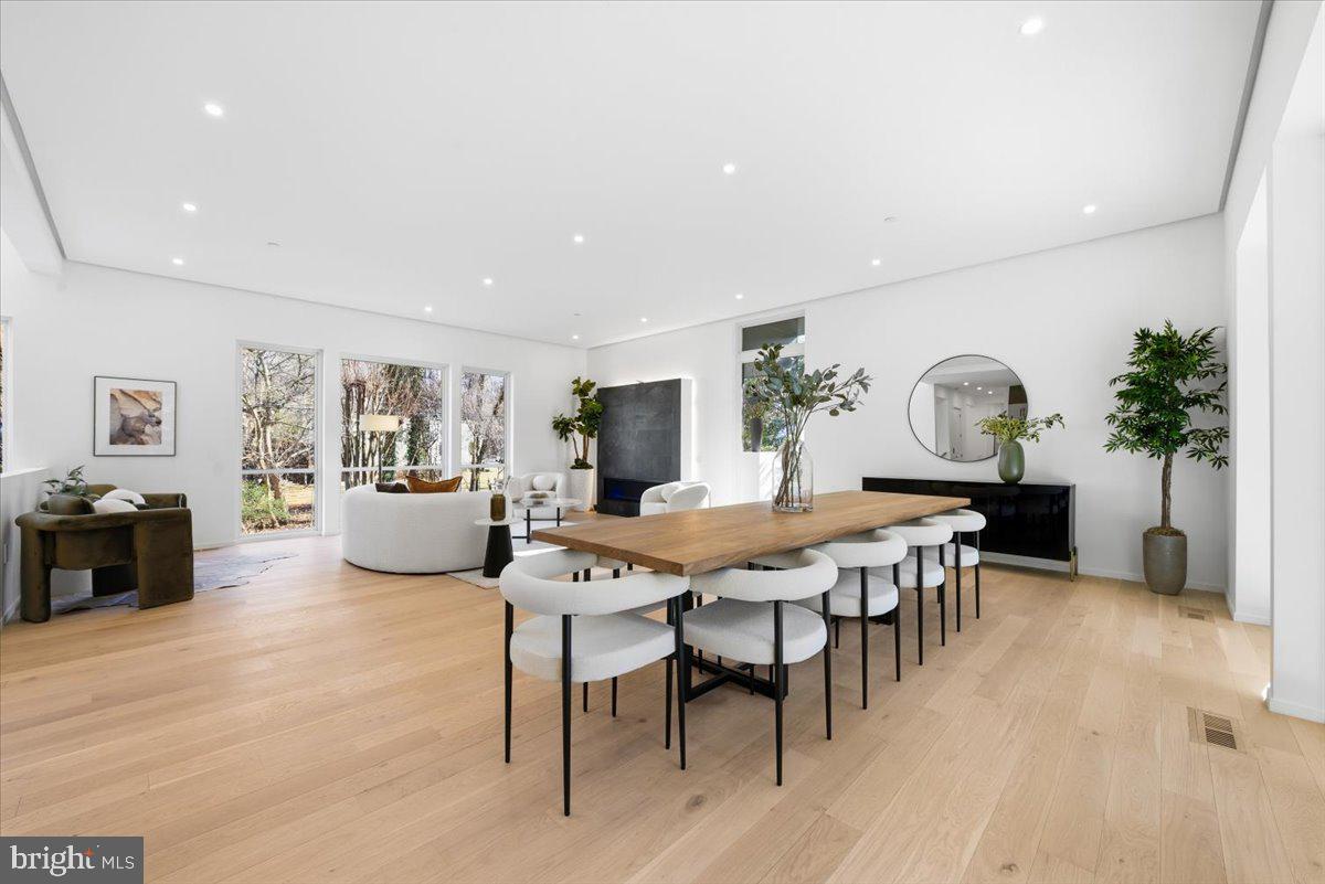 FLINT HILL - Residential