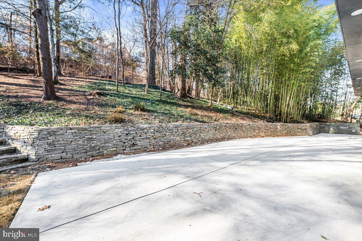 FLINT HILL - Residential