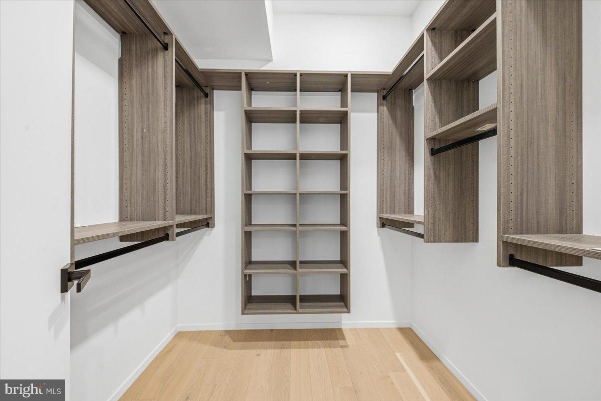 FLINT HILL - Residential