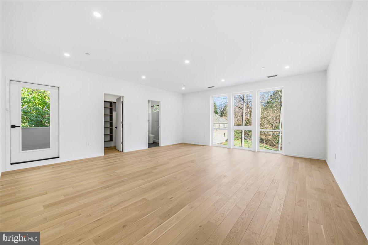 FLINT HILL - Residential