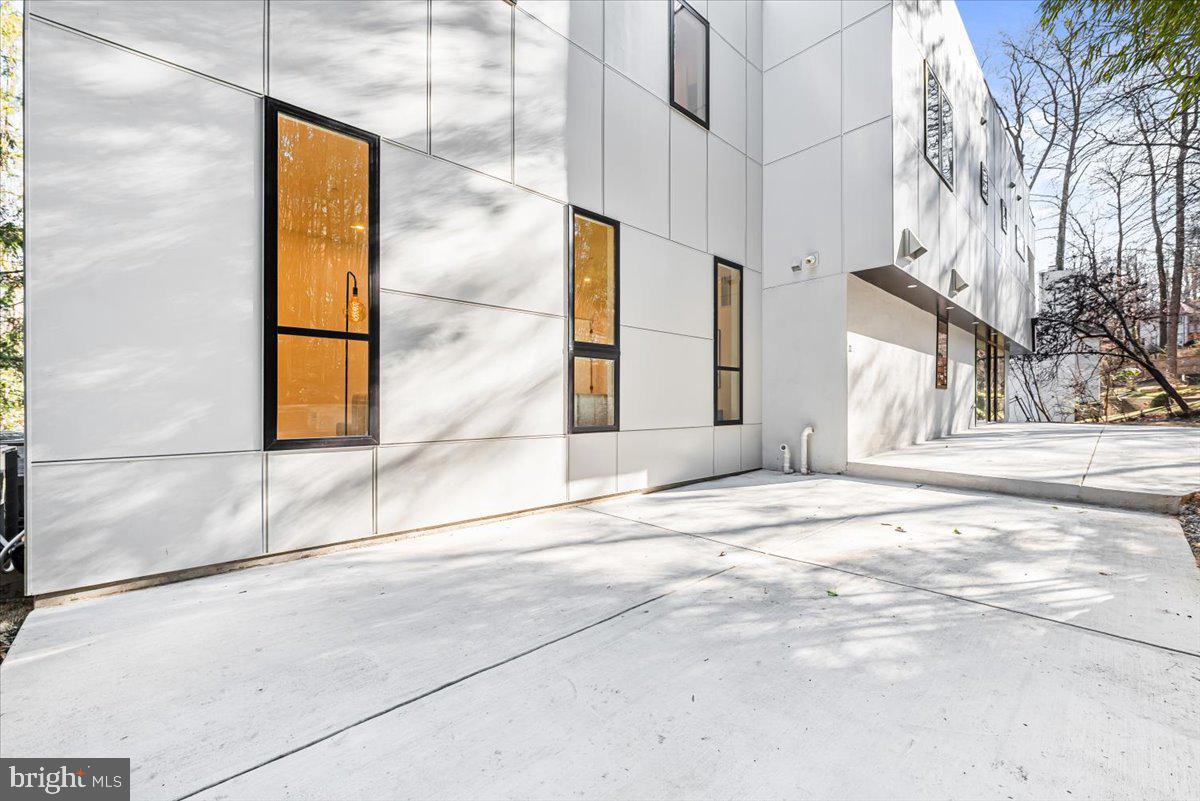 FLINT HILL - Residential