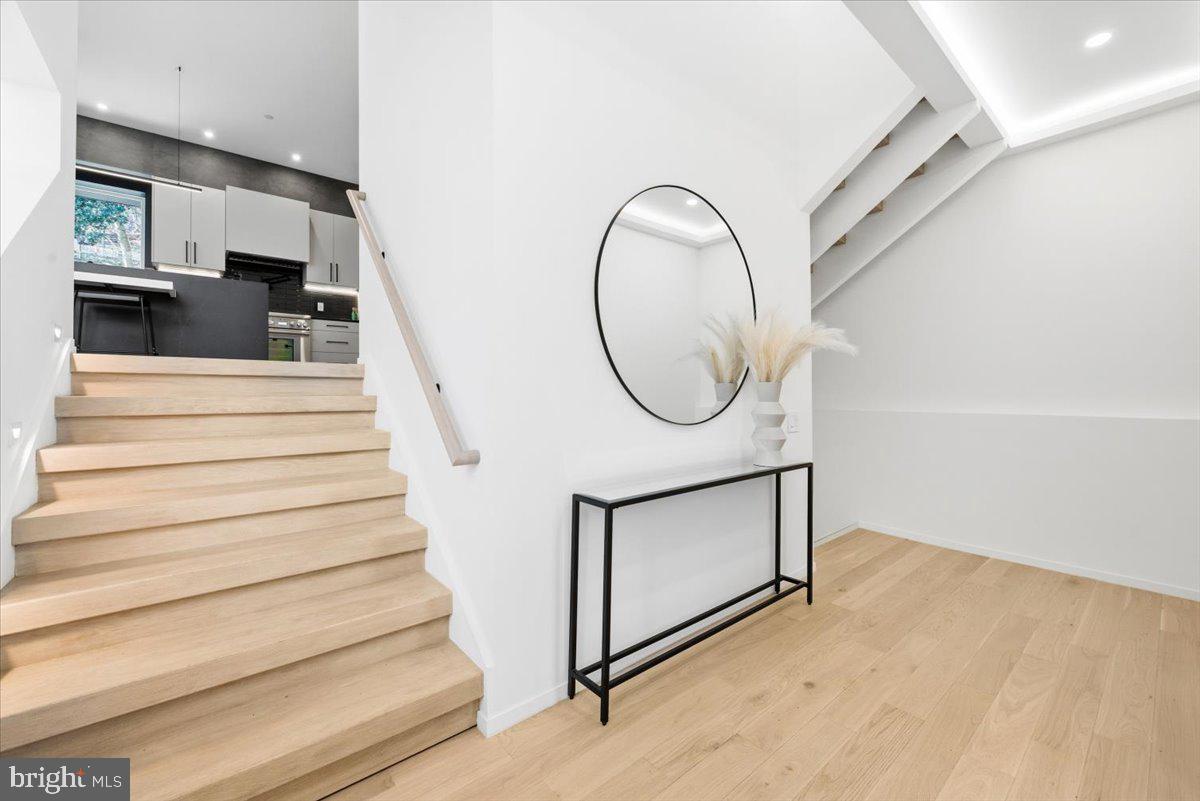 FLINT HILL - Residential