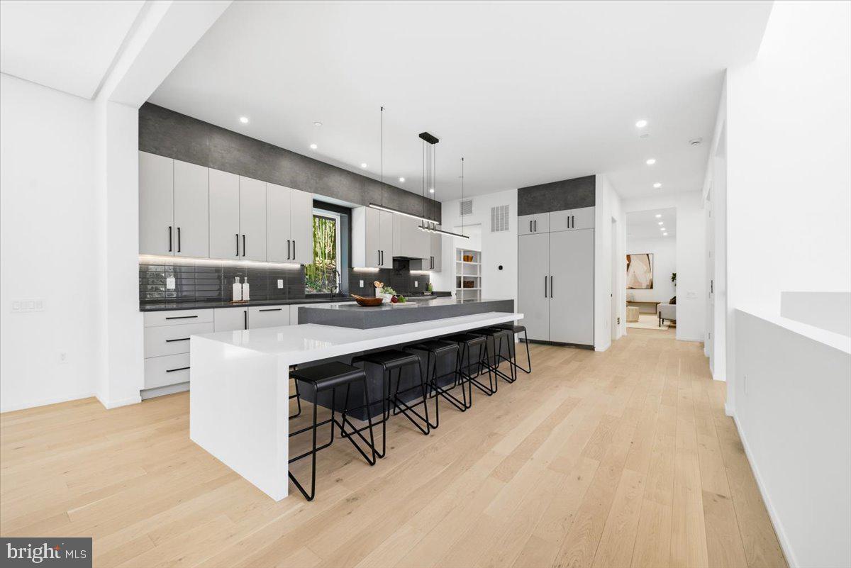 FLINT HILL - Residential