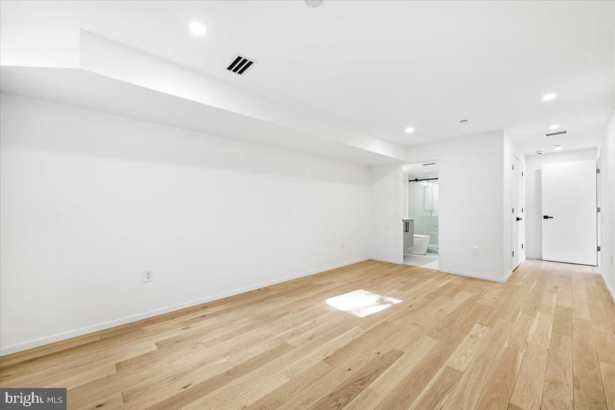 FLINT HILL - Residential