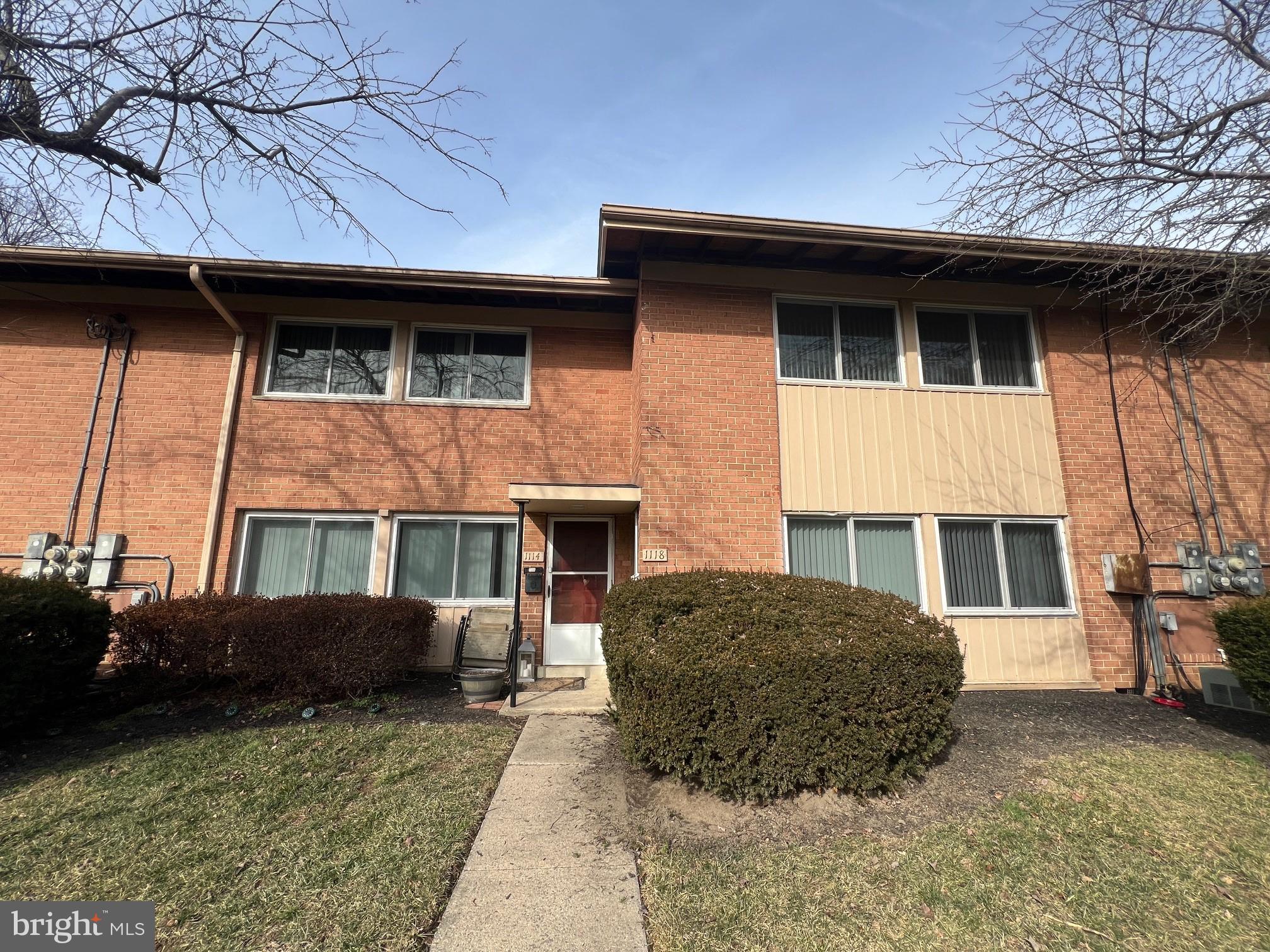 Cozy 2-level 2 bedroom, 1 bath townhome in Frederick. Clean unit and ready for immediate move-in. Gas heat and gas stove for cooking. Rent includes water/sewer, storage cage in the basement of the building and parking. Off street parking permitted for two tenants for 2 vehicles. Convenient location close to shopping, restaurants, commuter routes and Ft. Detrick. Laundry room with card operated washers and dryers in the lower level of the building. 2.5xmonthly rent required. $25 application fee per applicant.