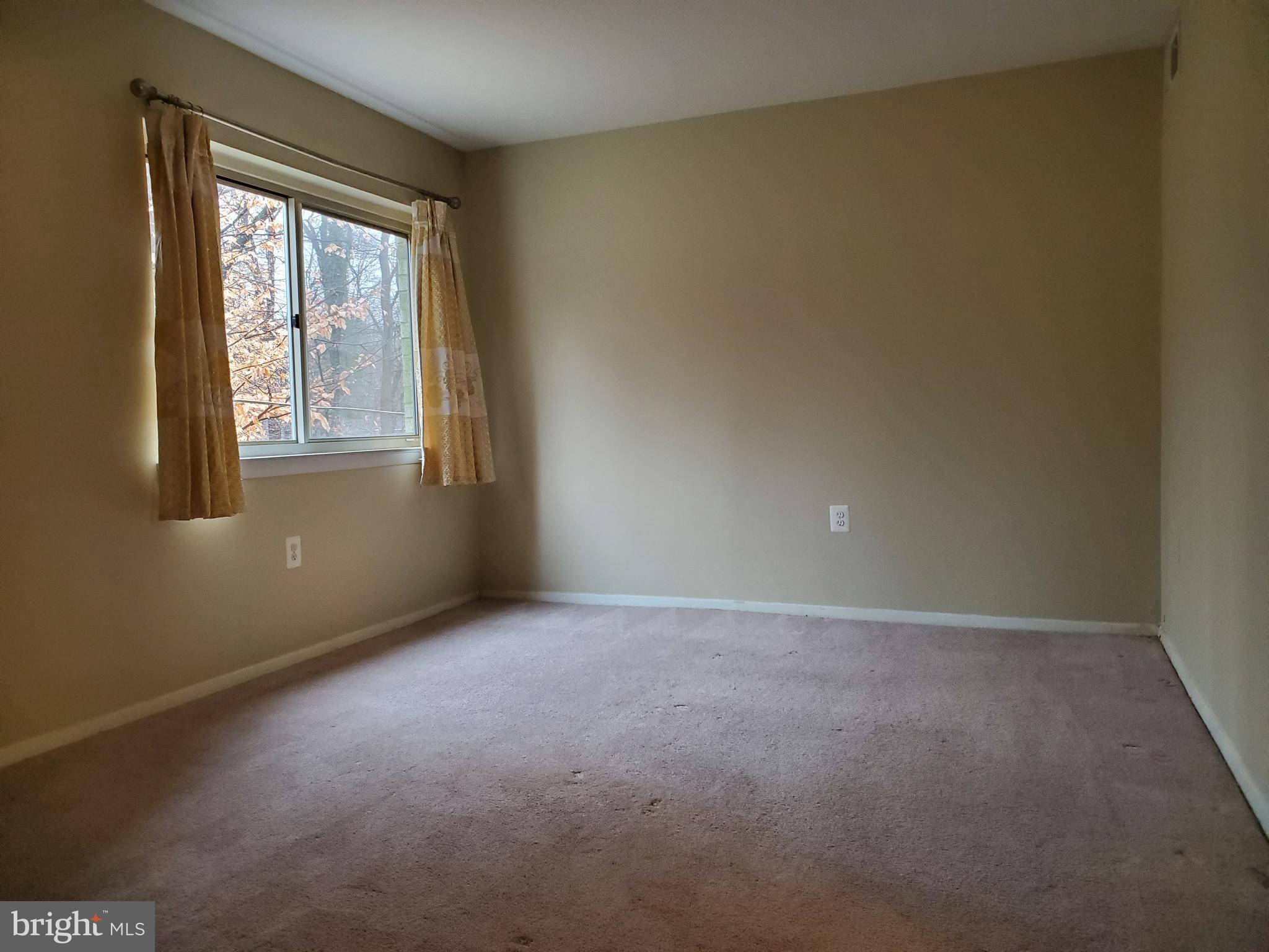 BETHESDA PARK - Residential Lease