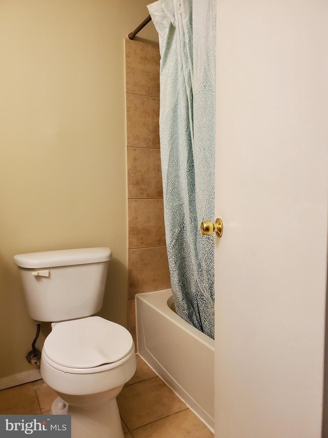 BETHESDA PARK - Residential Lease