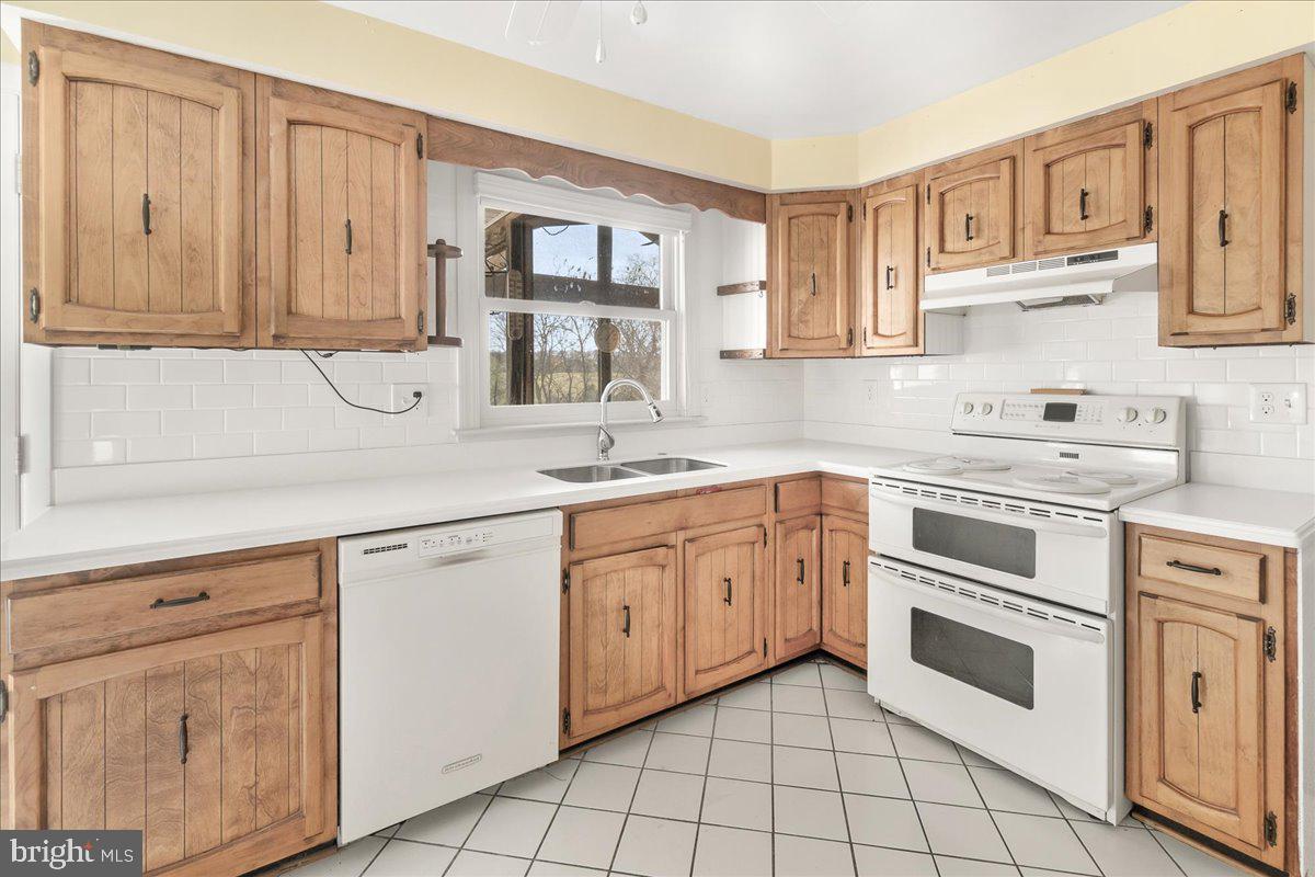 MOLESWORTH HILLS - Residential