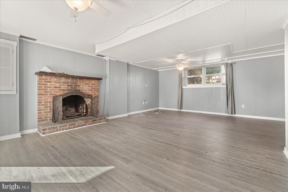 MOLESWORTH HILLS - Residential