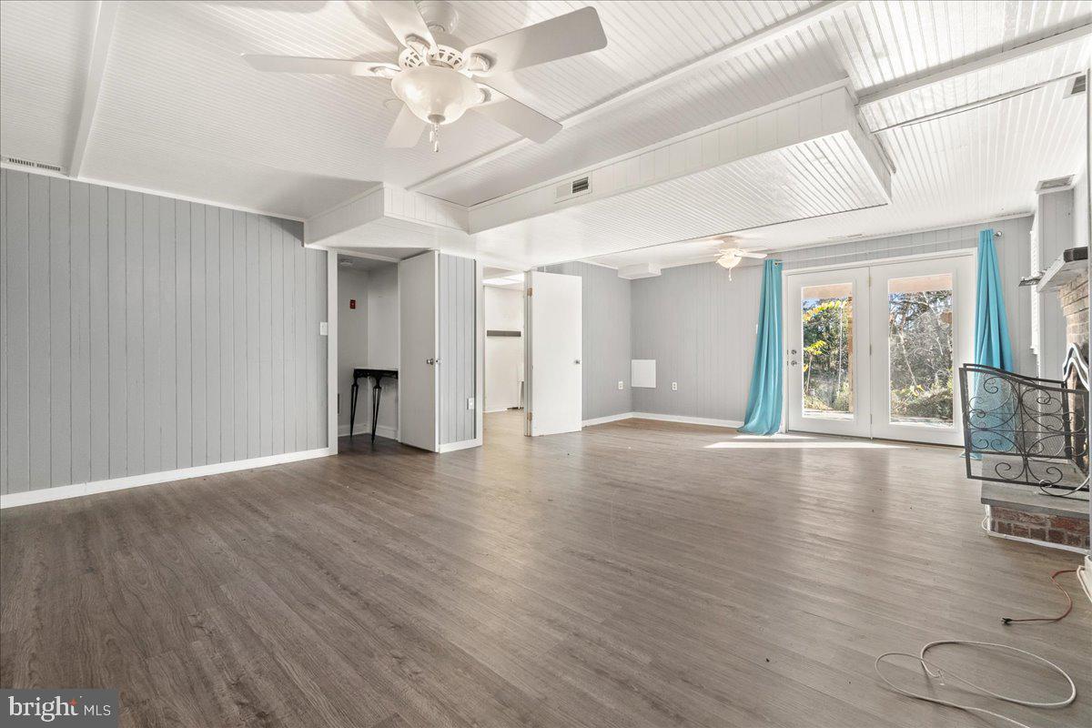 MOLESWORTH HILLS - Residential