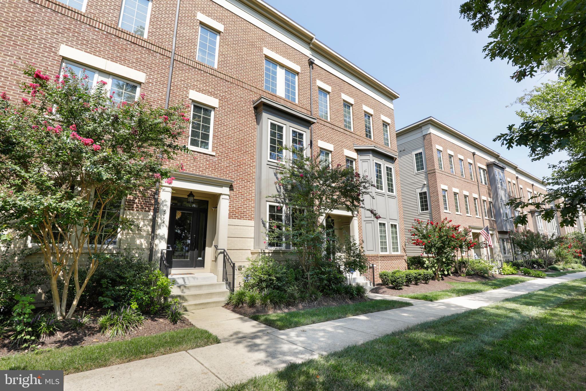 BRAMBLETON TOWN CENTER - Residential