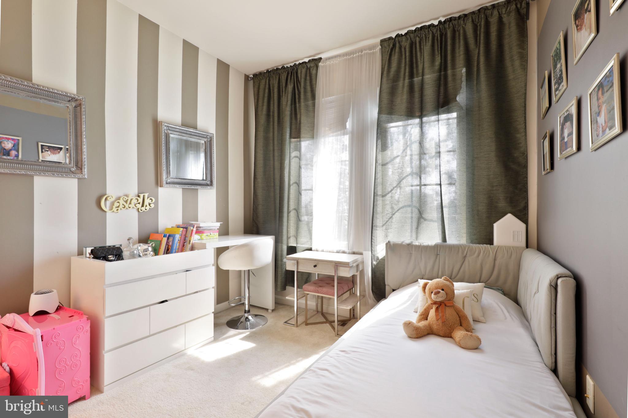 BRAMBLETON TOWN CENTER - Residential